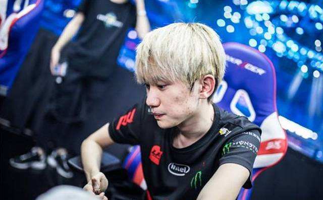 把对手拖入 把对手拖入